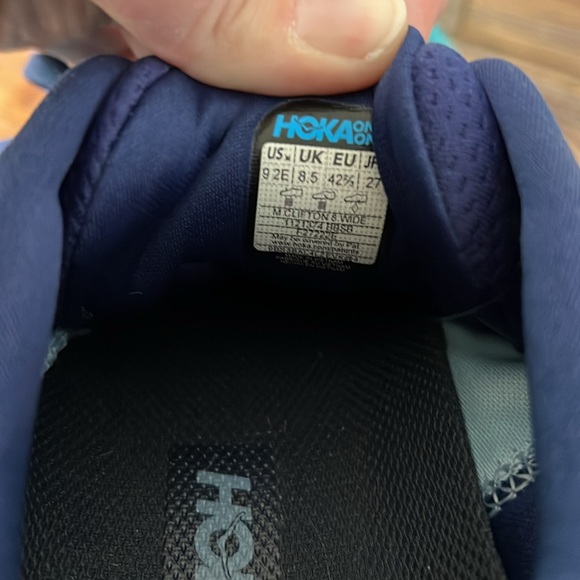 Hoka Clifton women’s 10.5 wide running shoes - Picture 5 of 5